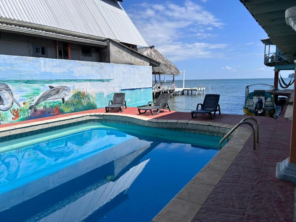 Hotel El Delfin Lívingston エクステリア 写真