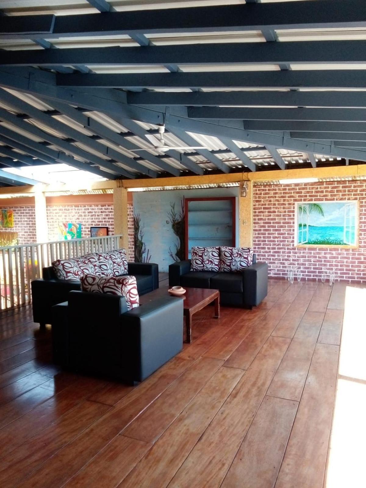 Hotel El Delfin Lívingston エクステリア 写真